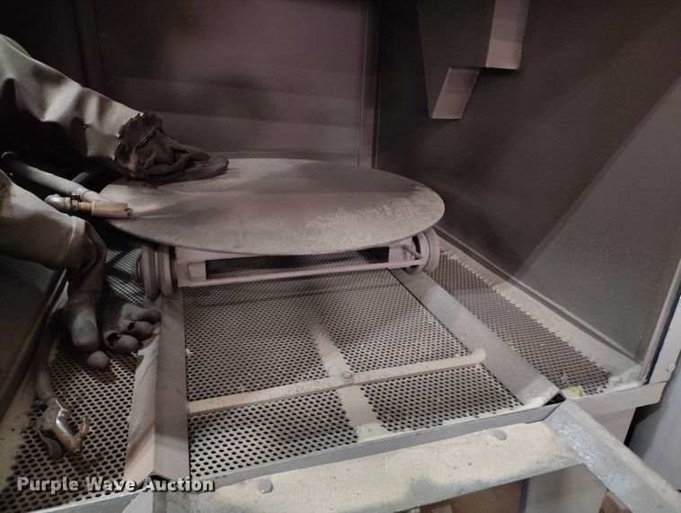 image for item IH9331 Universal Equipment sand blaster