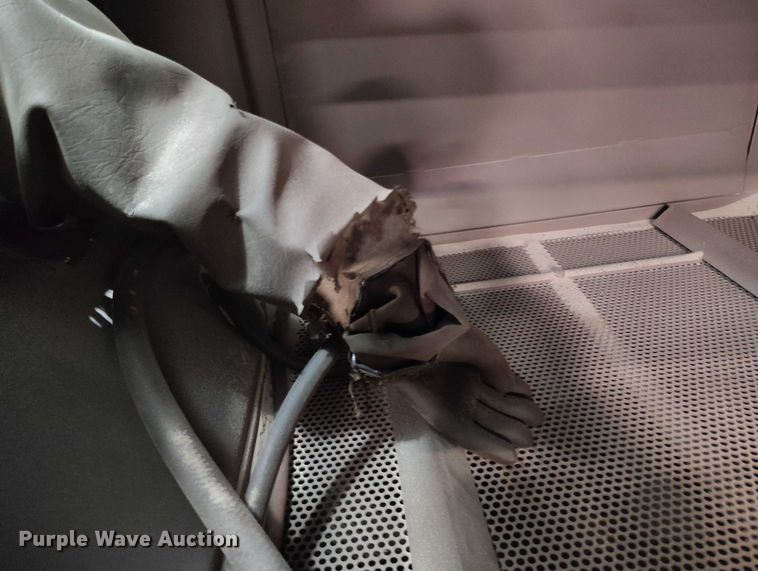 image for item IH9331 Universal Equipment sand blaster