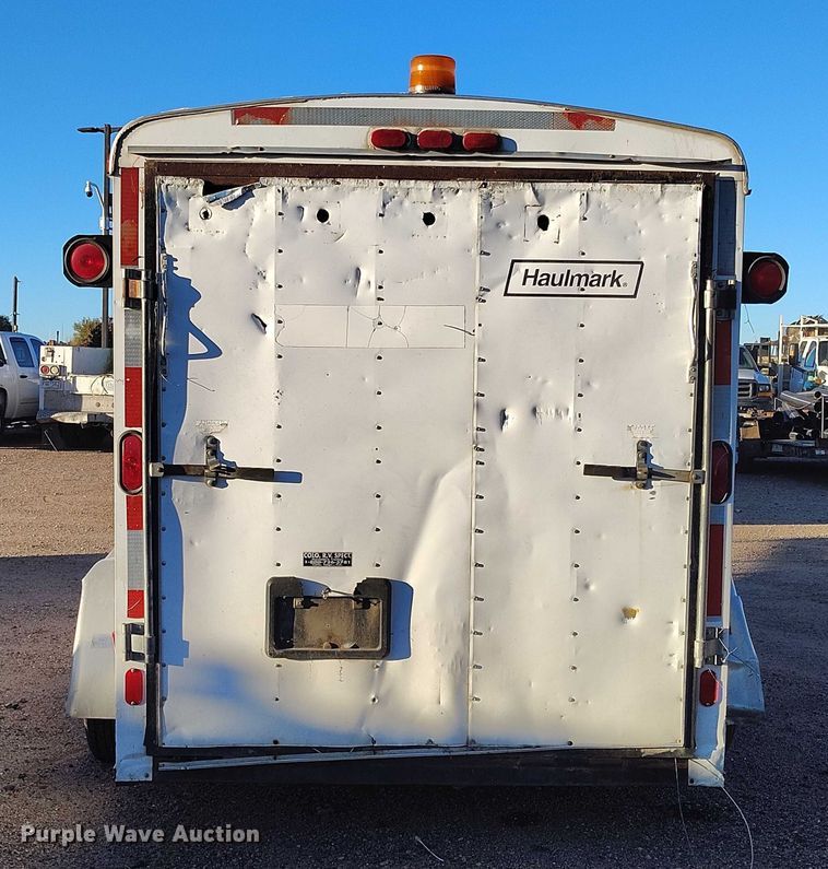 image for item IP9742 1999 Haulmark GC612BT enclosed cargo trailer