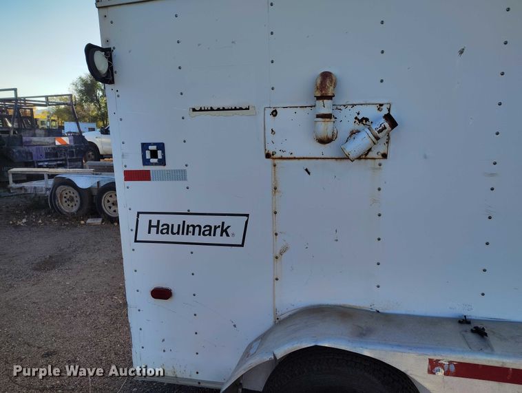 image for item IP9742 1999 Haulmark GC612BT enclosed cargo trailer