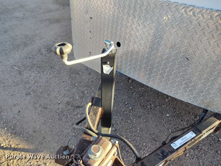 image for item IP9742 1999 Haulmark GC612BT enclosed cargo trailer