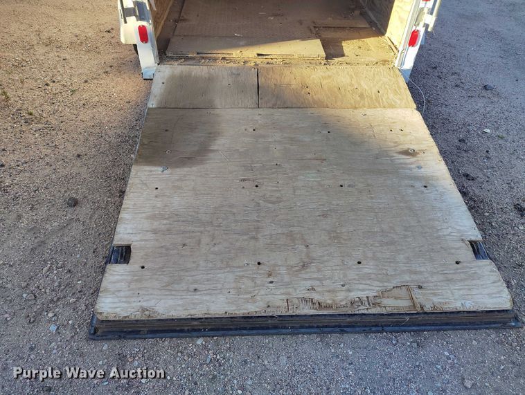 image for item IP9742 1999 Haulmark GC612BT enclosed cargo trailer