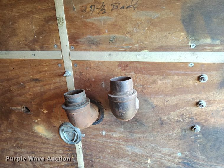 image for item IP9742 1999 Haulmark GC612BT enclosed cargo trailer