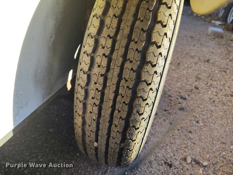 image for item IP9742 1999 Haulmark GC612BT enclosed cargo trailer