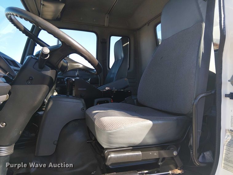 image for item JW9426 2001 GMC T7500 street sweeper truck