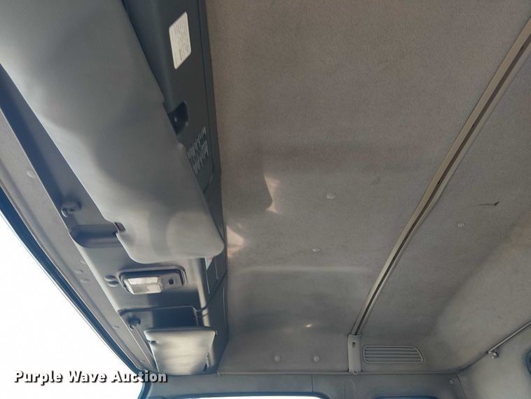 image for item JW9426 2001 GMC T7500 street sweeper truck