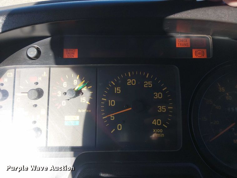 image for item JW9426 2001 GMC T7500 street sweeper truck