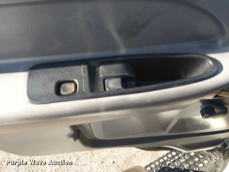 image for item JW9426 2001 GMC T7500 street sweeper truck