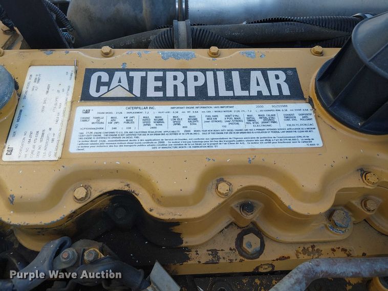 image for item JW9426 2001 GMC T7500 street sweeper truck