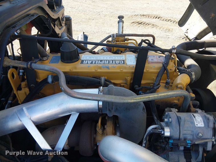 image for item JW9426 2001 GMC T7500 street sweeper truck