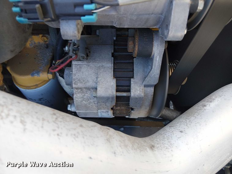 image for item JW9426 2001 GMC T7500 street sweeper truck