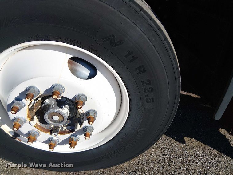 image for item JW9426 2001 GMC T7500 street sweeper truck