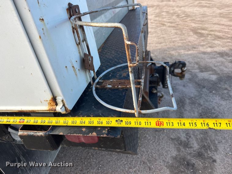 image for item NA9811 2020 Ford F350 Super Duty  Crew Cab flatbed pickup truck