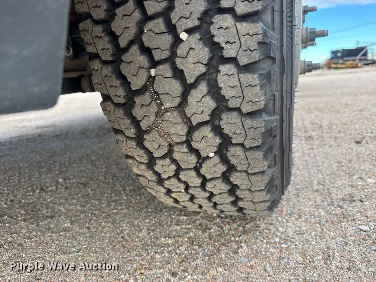 image for item NA9811 2020 Ford F350 Super Duty  Crew Cab flatbed pickup truck