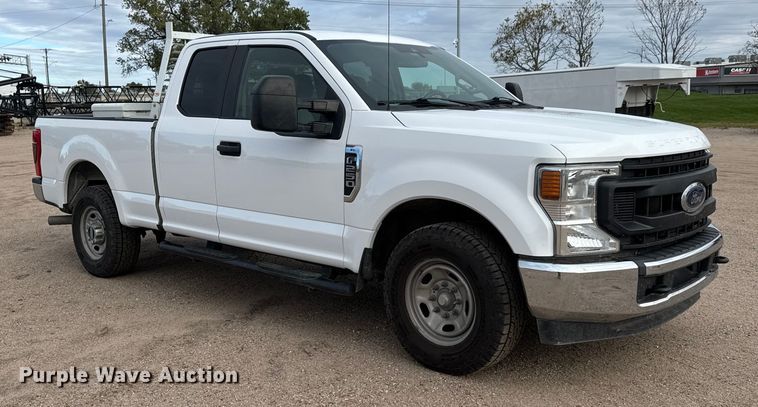 image for item NA9814 2021 Ford F250 Super Duty SuperCab pickup truck