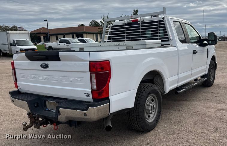 image for item NA9814 2021 Ford F250 Super Duty SuperCab pickup truck