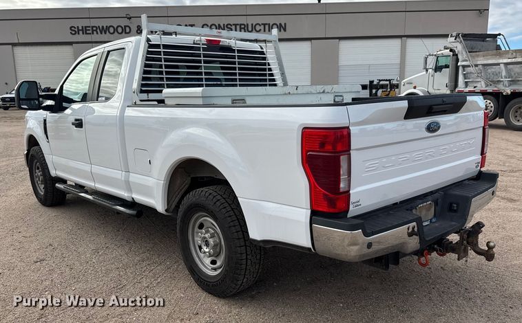 image for item NA9814 2021 Ford F250 Super Duty SuperCab pickup truck