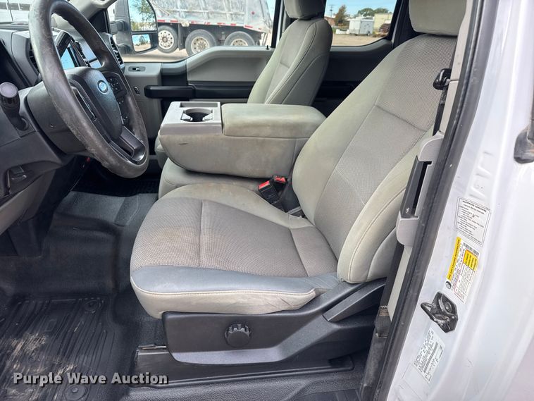 image for item NA9814 2021 Ford F250 Super Duty SuperCab pickup truck