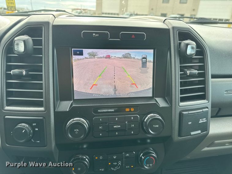 image for item NA9814 2021 Ford F250 Super Duty SuperCab pickup truck