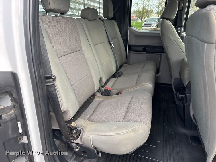 image for item NA9814 2021 Ford F250 Super Duty SuperCab pickup truck