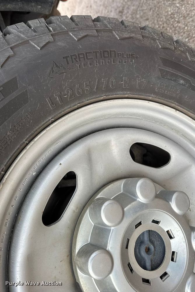 image for item NA9814 2021 Ford F250 Super Duty SuperCab pickup truck