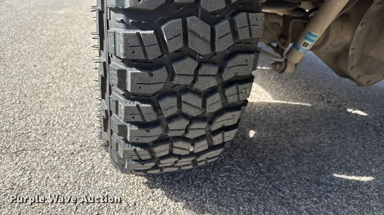 image for item NA9829 2003 GMC Sierra 2500 Crew Cab pickup truck