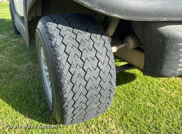 image for item NA9833 Club Car Precedent  golf cart