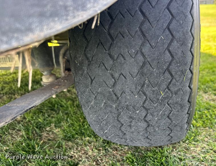 image for item NA9833 Club Car Precedent  golf cart