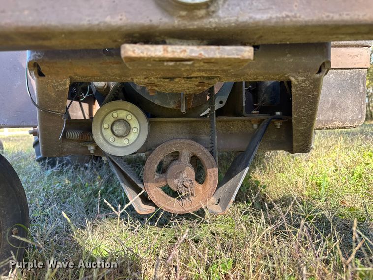 image for item NA9849 Grasshopper 725 ZTR lawn mower