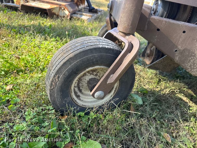 image for item NA9849 Grasshopper 725 ZTR lawn mower