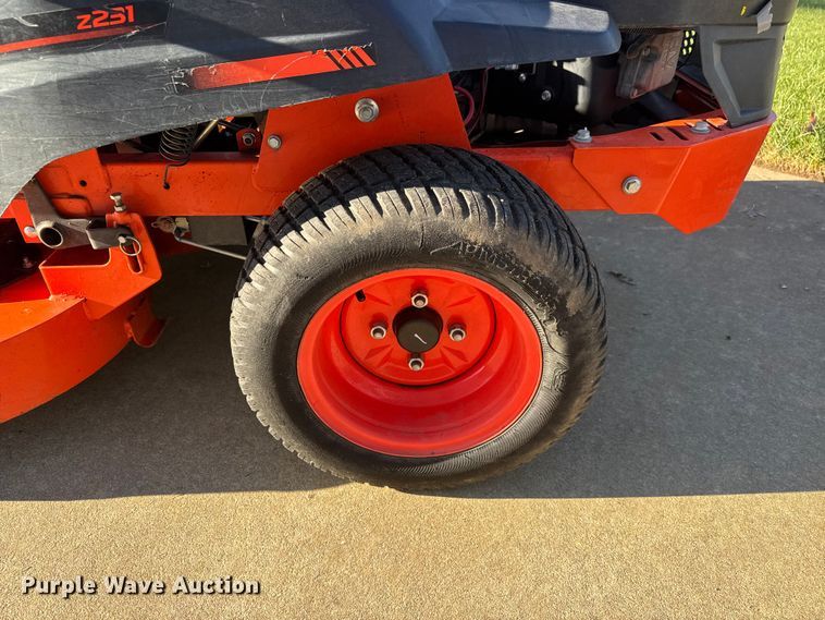 image for item NA9851 Kubota Z231KW ZTR lawn mower