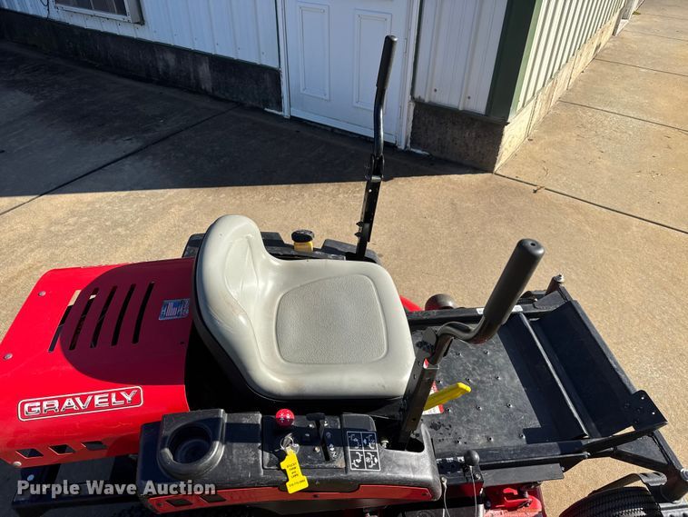 image for item NA9852 Gravely ZT 42 ZTR lawn mower