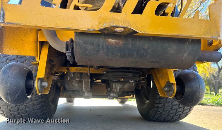 image for item NA9857 2007 Hustler Fastrak 927368 Lawn mower