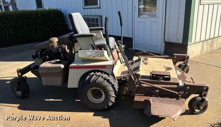 image for item NA9858 Grasshopper 725 ZTR lawn mower