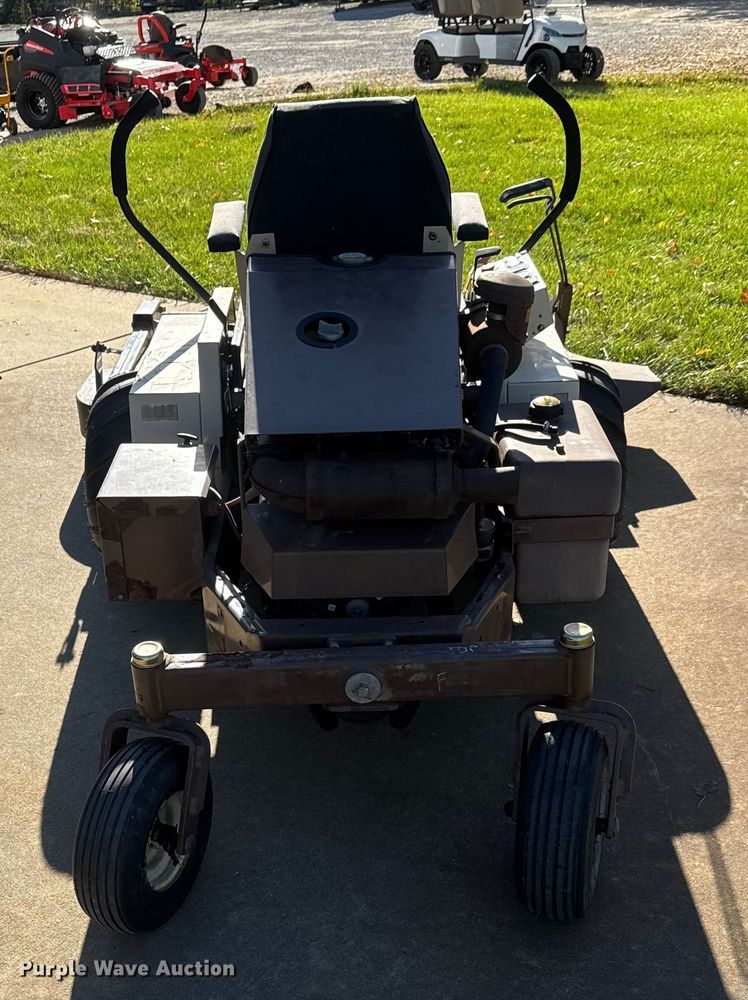 Grasshopper 725 ZTR lawn mower in Sedgwick, KS | Item NA9858 for