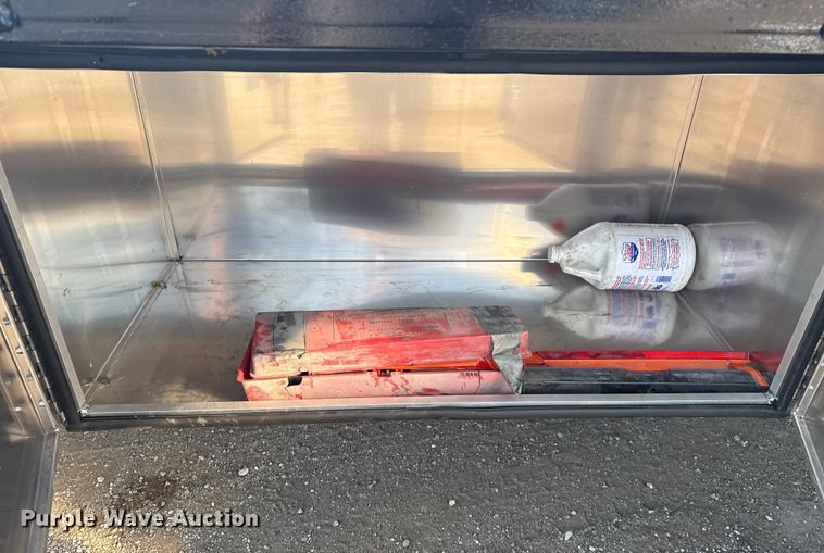 image for item NU9621 2011 Freightliner Business Class M2 flatbed truck