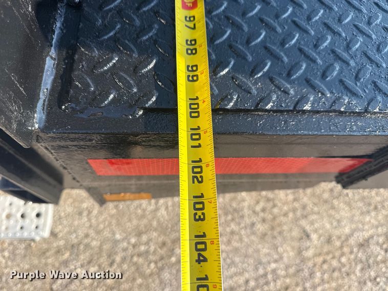 image for item NU9621 2011 Freightliner Business Class M2 flatbed truck