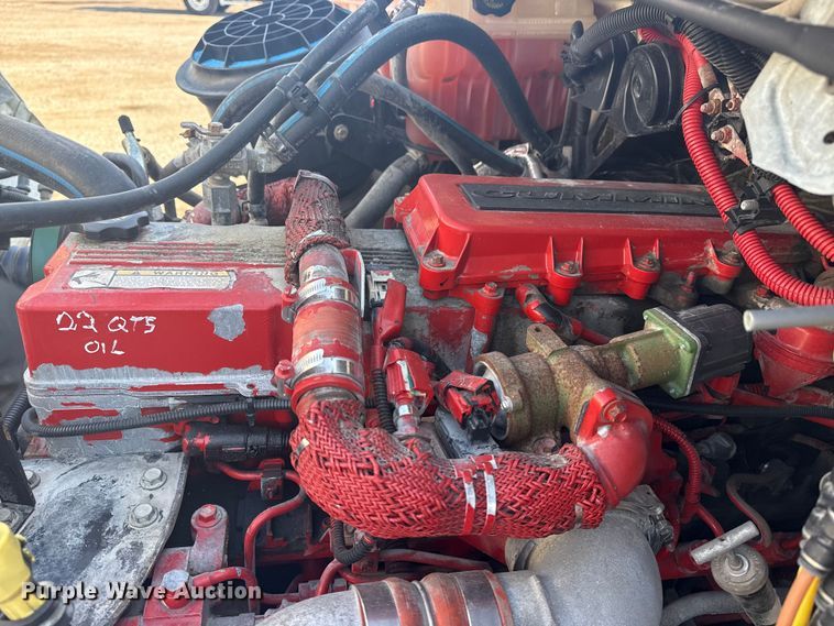 image for item NU9621 2011 Freightliner Business Class M2 flatbed truck