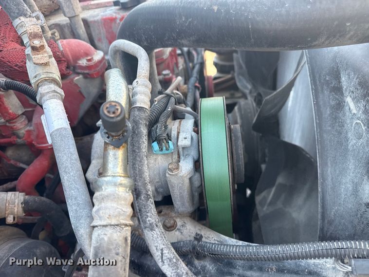 image for item NU9621 2011 Freightliner Business Class M2 flatbed truck