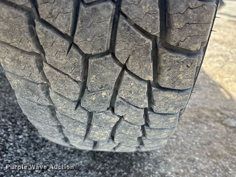 image for item OB9457 2007 GMC Sierra 1500 Crew Cab pickup truck