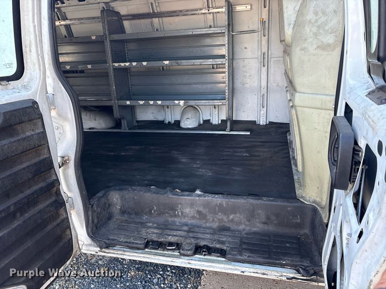 image for item OB9621 2017 Chevrolet Express 2500 van