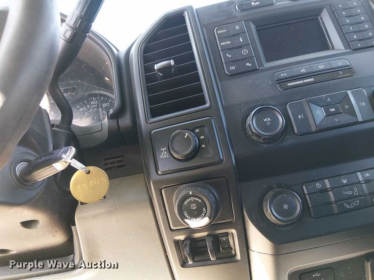 image for item YA1224 2020 Ford  F150 SuperCab pickup truck