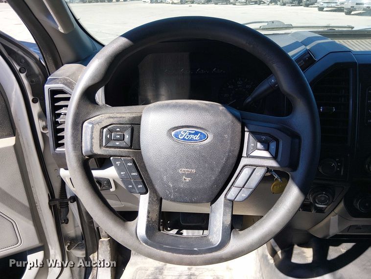 image for item YA1224 2020 Ford  F150 SuperCab pickup truck