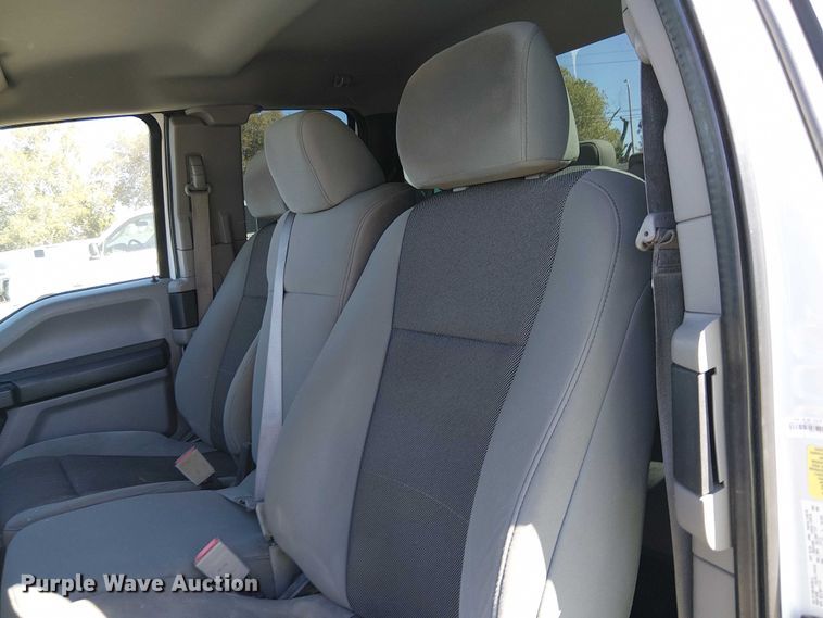 image for item YA1224 2020 Ford  F150 SuperCab pickup truck