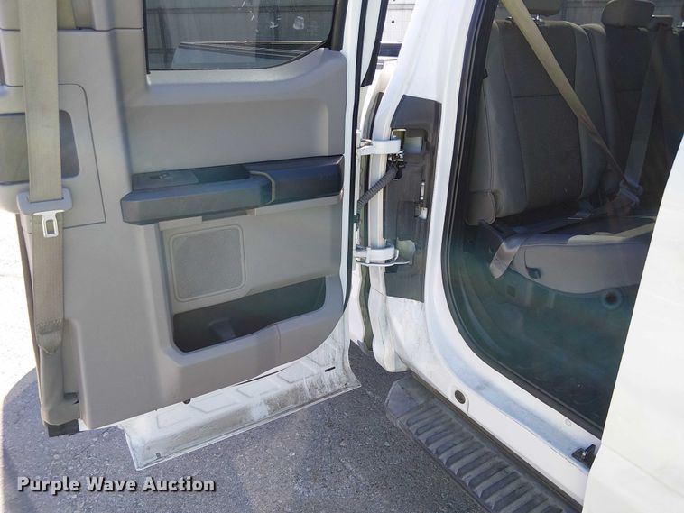 image for item YA1224 2020 Ford  F150 SuperCab pickup truck