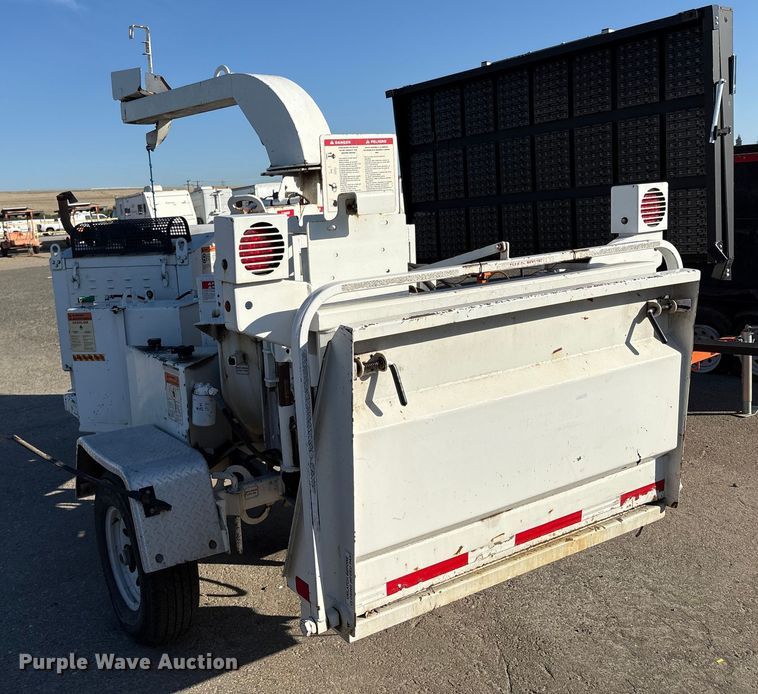 image for item YA1420 2014 Brush Bandit 200UC wood chipper