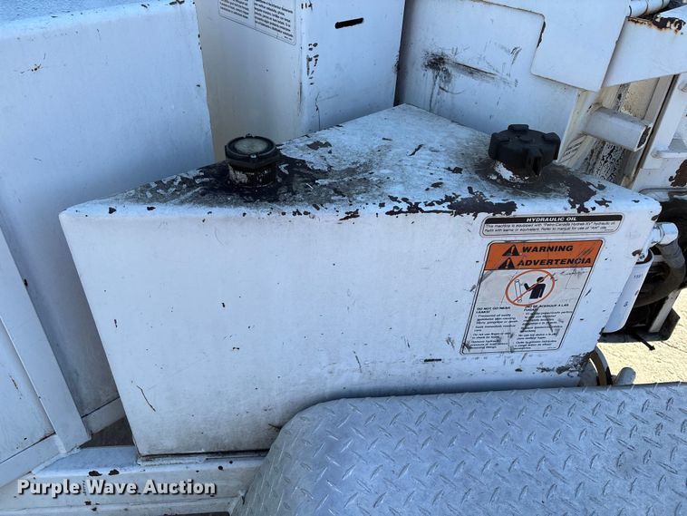 image for item YA1420 2014 Brush Bandit 200UC wood chipper