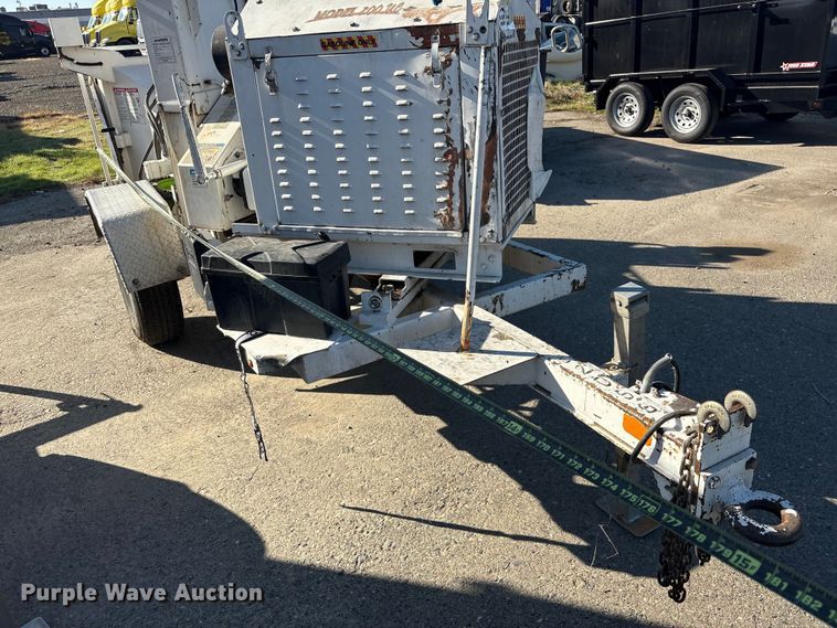 image for item YA1420 2014 Brush Bandit 200UC wood chipper