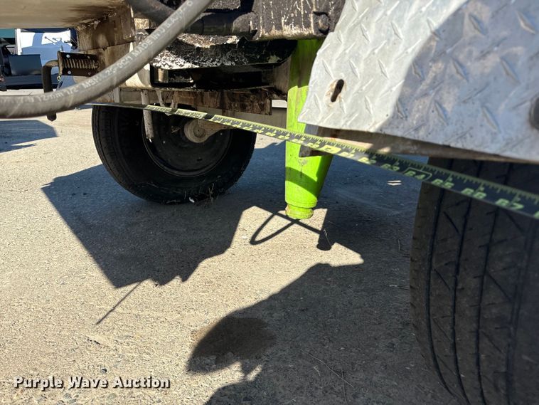 image for item YA1420 2014 Brush Bandit 200UC wood chipper