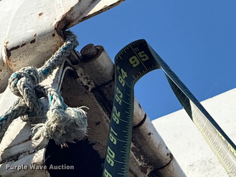 image for item YA1420 2014 Brush Bandit 200UC wood chipper